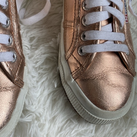 Superga COTU classic sneaker shiny rose gold US size 8. - Picture 2 of 9